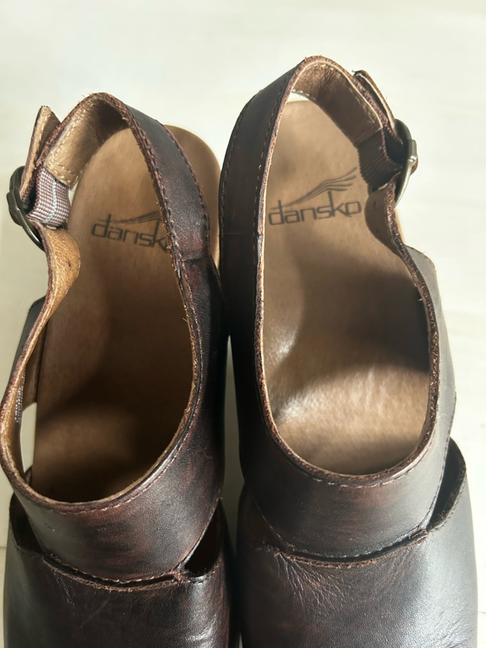 Dansko Riley heeled slingback clogs, size 37 (6.5-7). Dark brown leather upper. - Picture 4 of 9